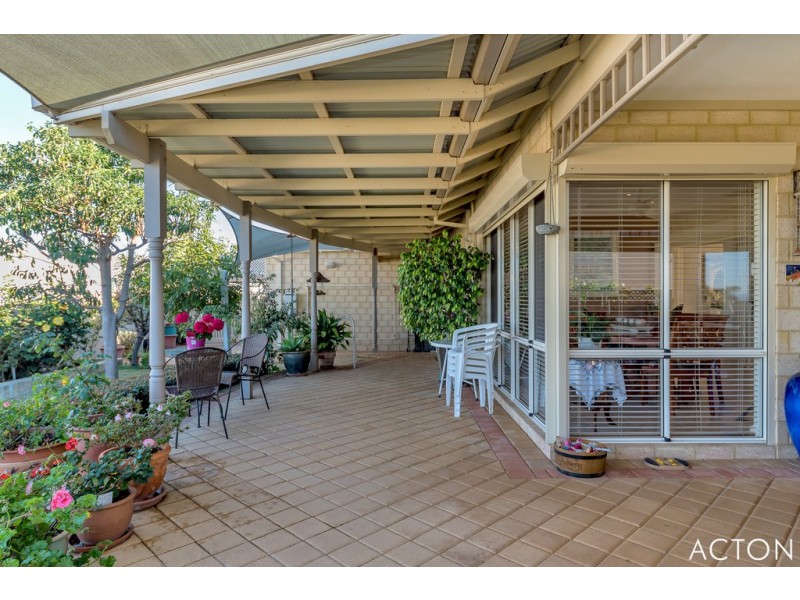 4 Tattler Lane, Wannanup WA 6210