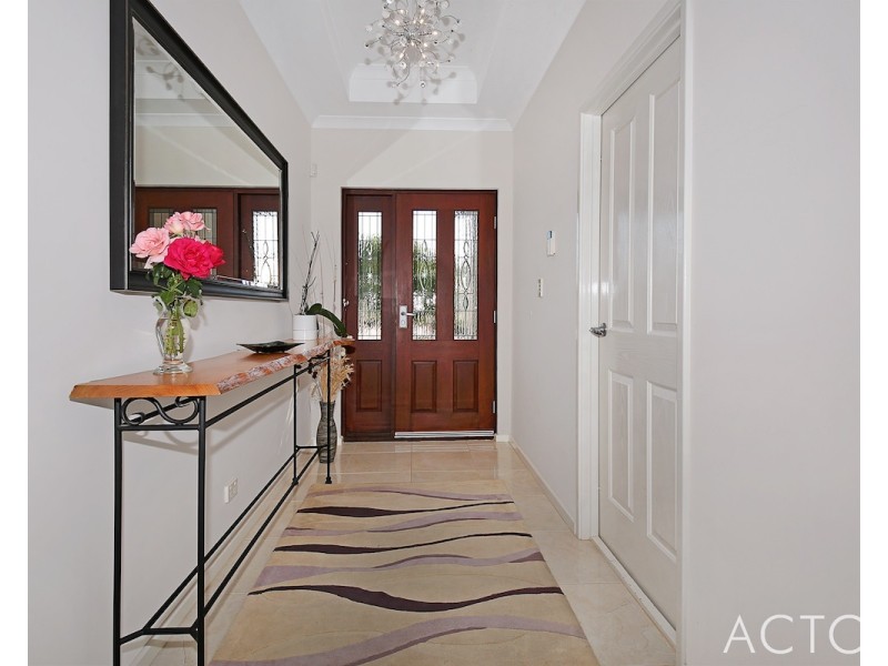 5 Batavia Quays, South Yunderup WA 6208