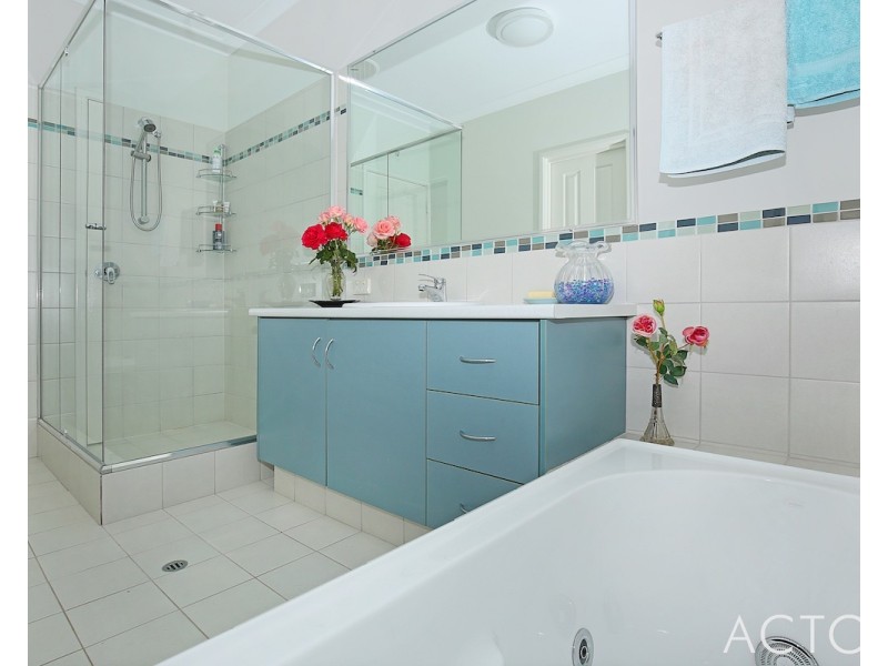 5 Batavia Quays, South Yunderup WA 6208