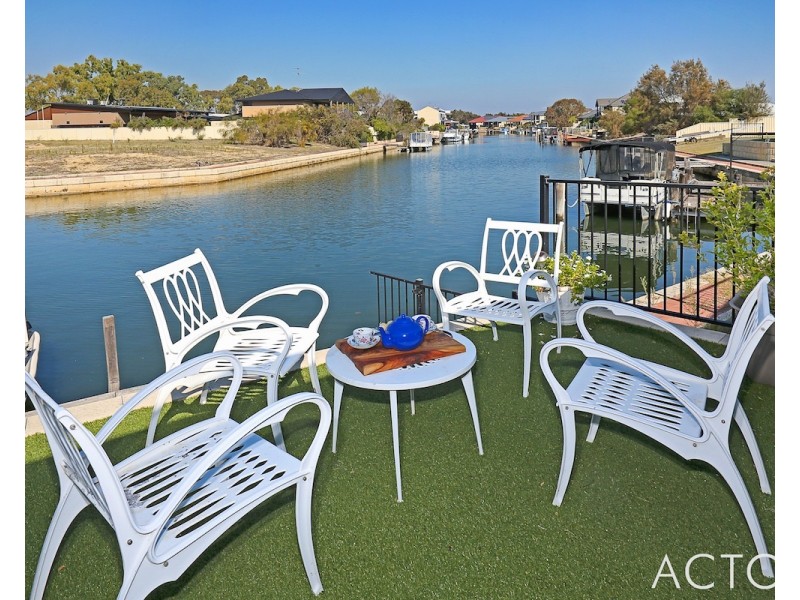 5 Batavia Quays, South Yunderup WA 6208