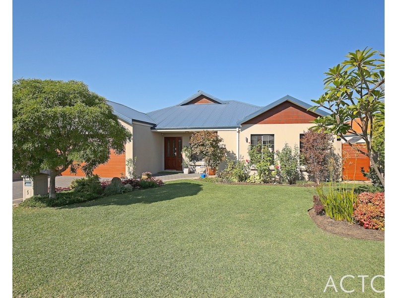 5 Batavia Quays, South Yunderup WA 6208