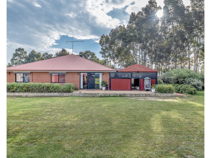 32 Mardja Loop, Mardella WA 6125