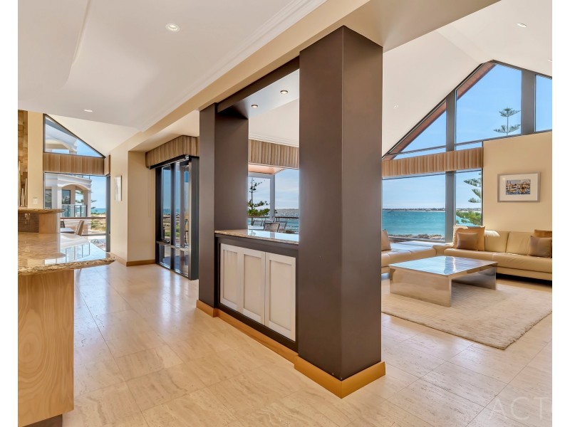 25A Breakwater Parade, Mandurah WA 6210