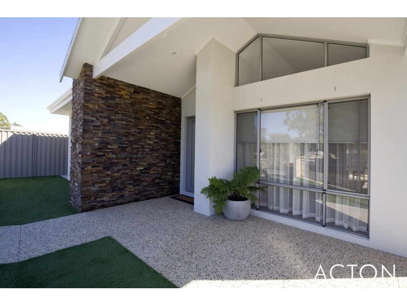 88 Murray River Drive, South Yunderup WA 6208