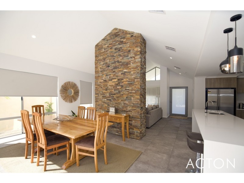 88 Murray River Drive, South Yunderup WA 6208