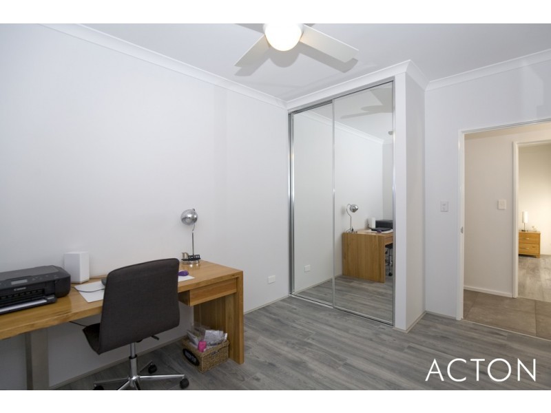 88 Murray River Drive, South Yunderup WA 6208