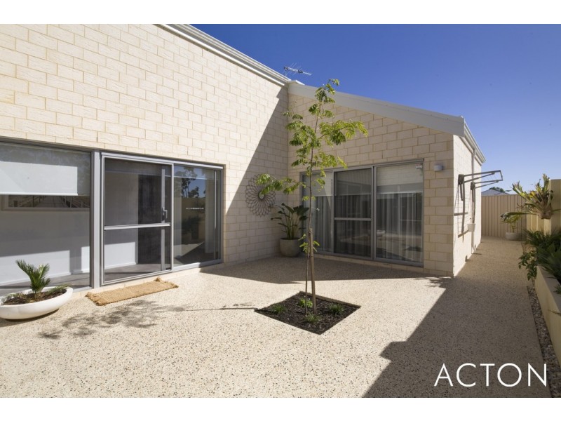 88 Murray River Drive, South Yunderup WA 6208