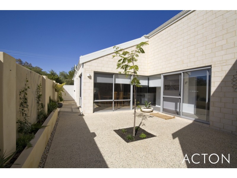 88 Murray River Drive, South Yunderup WA 6208