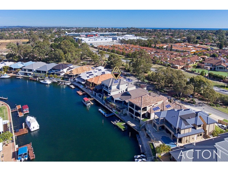 11 Syrenka Turn, Halls Head WA 6210