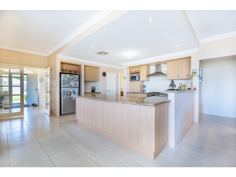 46 Leander Street, Falcon WA 6210