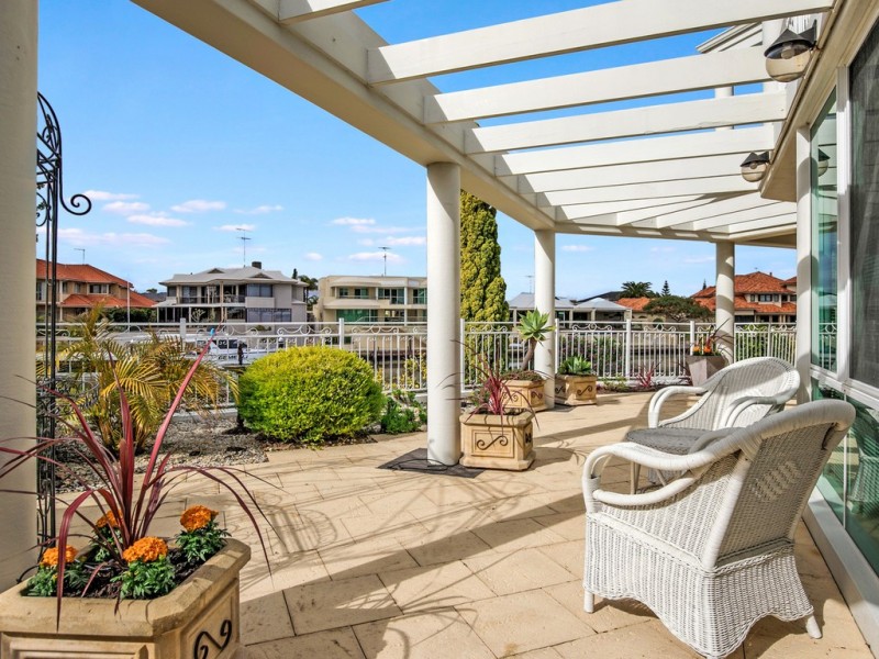 11 Reverie Mews, Halls Head WA 6210