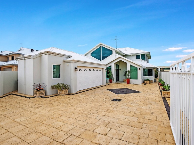 11 Reverie Mews, Halls Head WA 6210