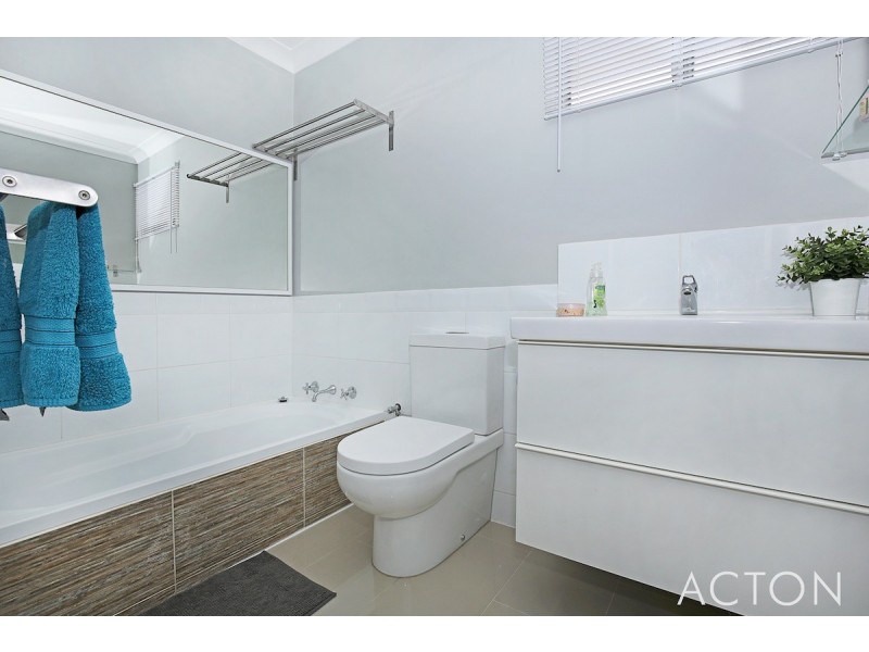 4 Dutton Way, Singleton WA 6175