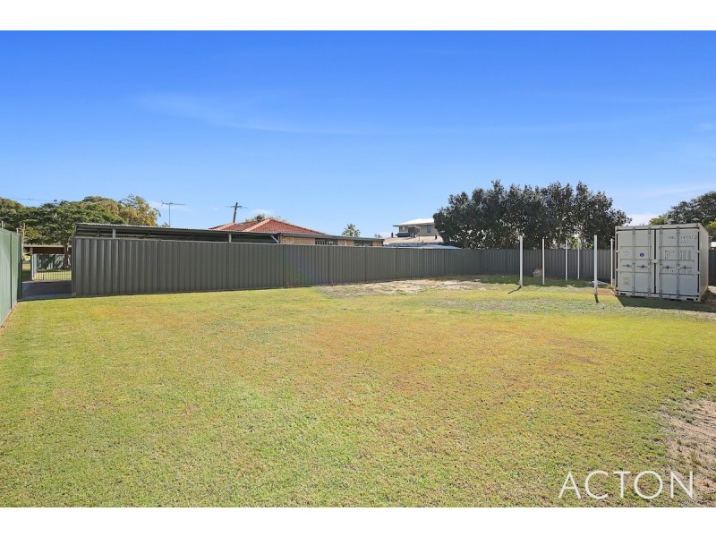 4 Dutton Way, Singleton WA 6175