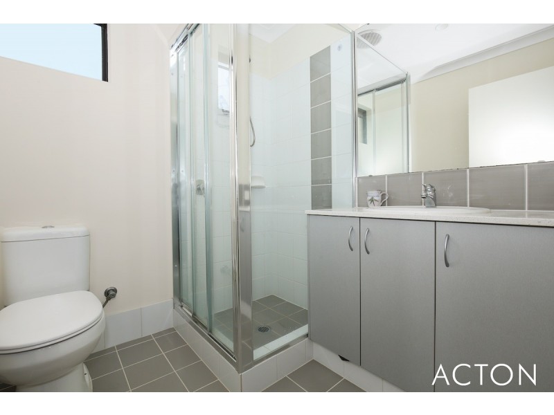 310 Peelwood Parade, Halls Head WA 6210