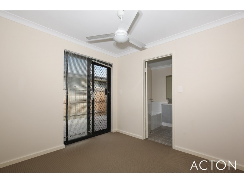 310 Peelwood Parade, Halls Head WA 6210