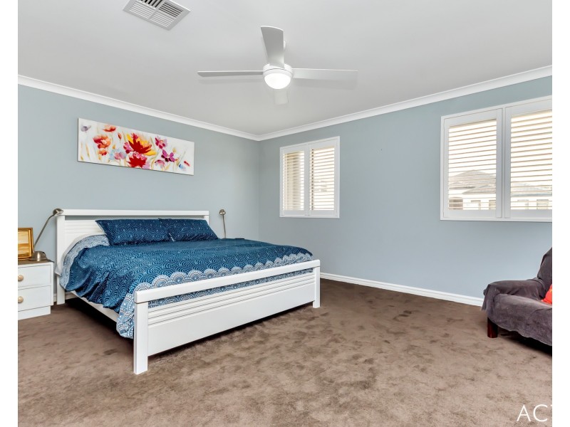 30 Erins Isle, Dudley Park WA 6210