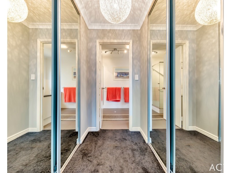 30 Erins Isle, Dudley Park WA 6210