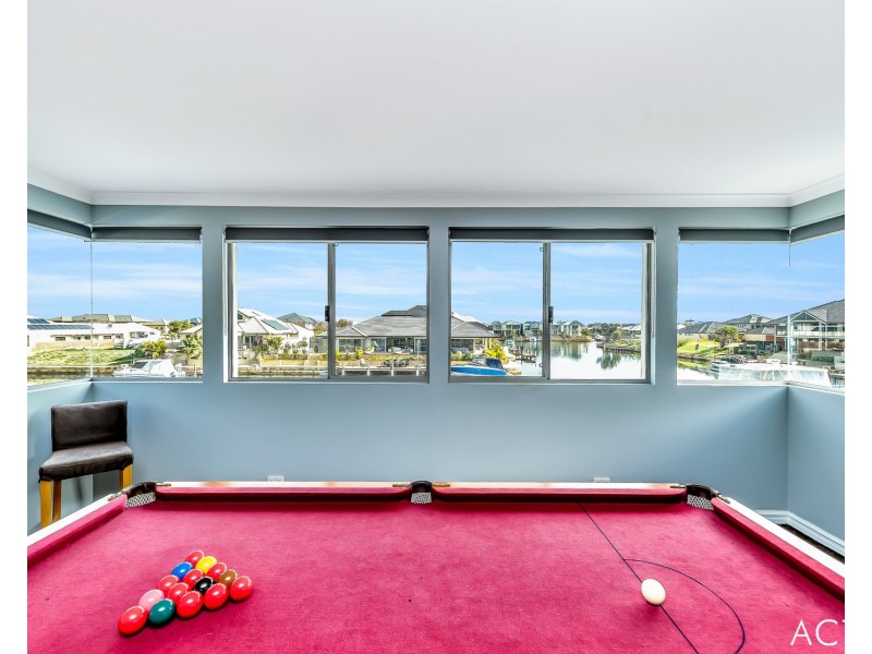 30 Erins Isle, Dudley Park WA 6210