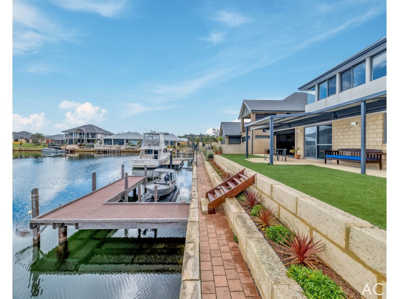 30 Erins Isle, Dudley Park WA 6210