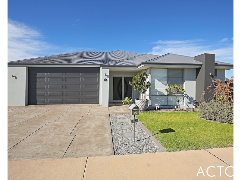99 Weewar Circuit, South Yunderup WA 6208