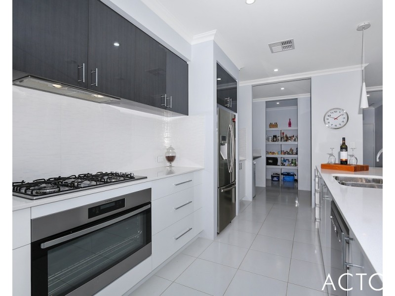 99 Weewar Circuit, South Yunderup WA 6208