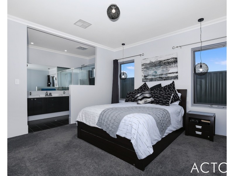 99 Weewar Circuit, South Yunderup WA 6208