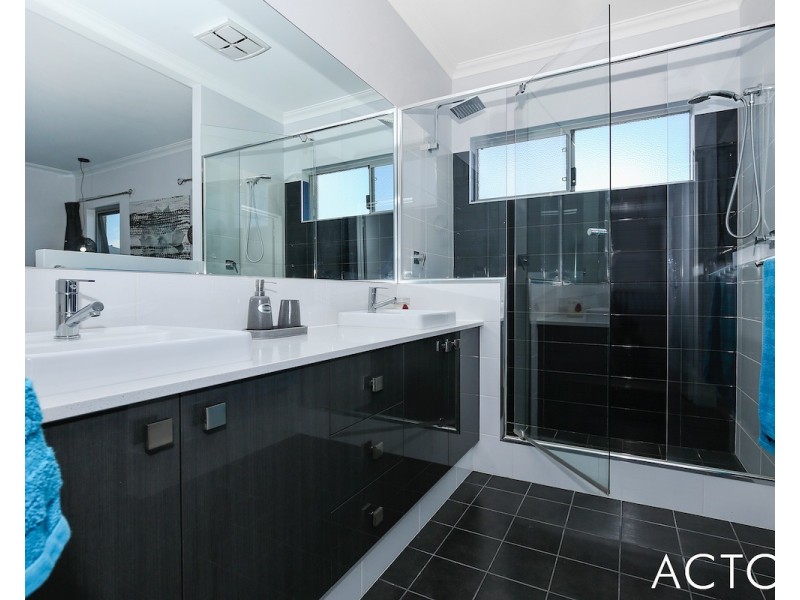 99 Weewar Circuit, South Yunderup WA 6208