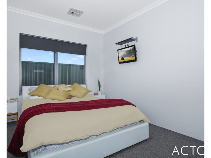 99 Weewar Circuit, South Yunderup WA 6208