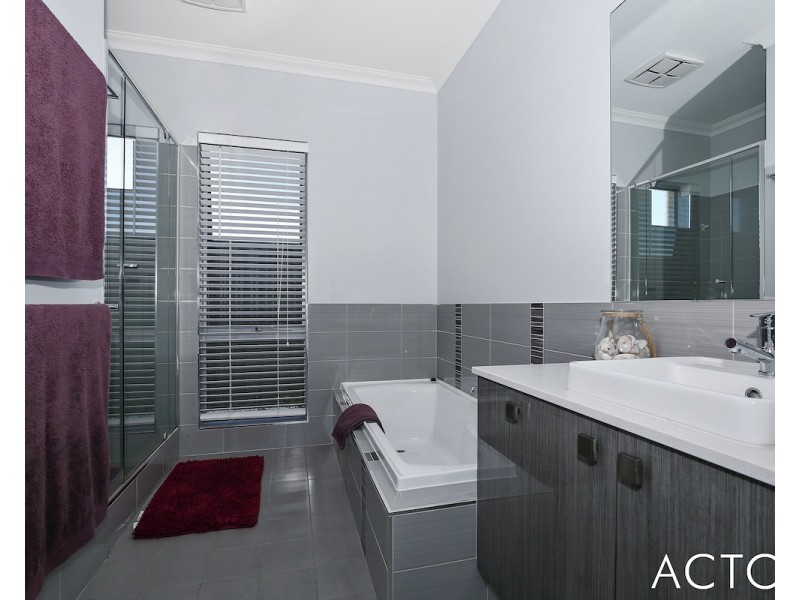 99 Weewar Circuit, South Yunderup WA 6208