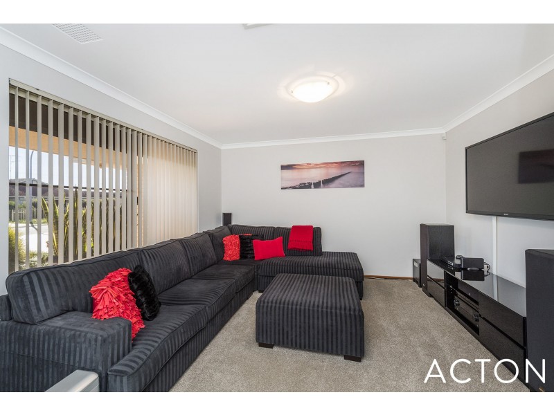8 Blossom Place, Coodanup WA 6210