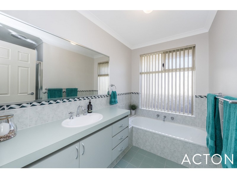 8 Blossom Place, Coodanup WA 6210