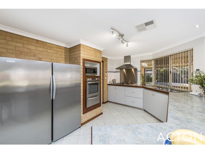 8 Blossom Place, Coodanup WA 6210