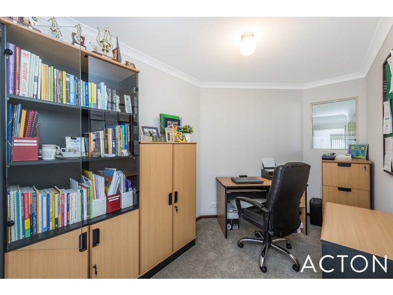 8 Blossom Place, Coodanup WA 6210