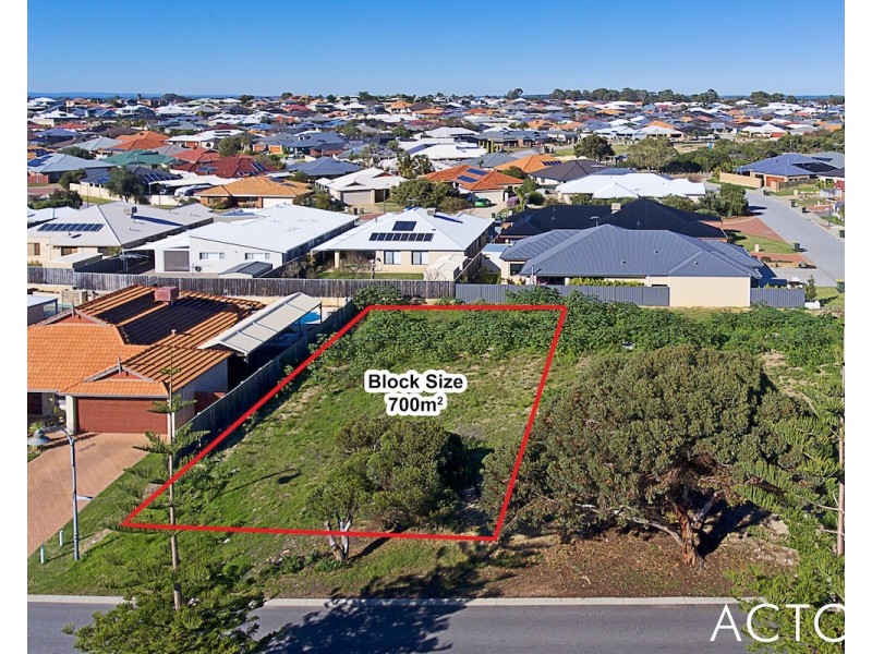 26 Boardwalk Blvd, Halls Head WA 6210