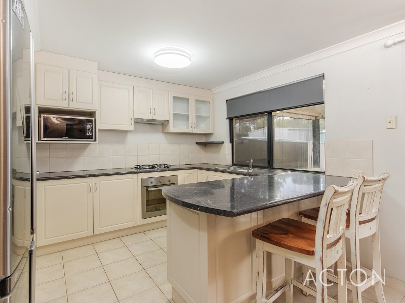 14/70 Waldron Boulevard, Greenfields WA 6210