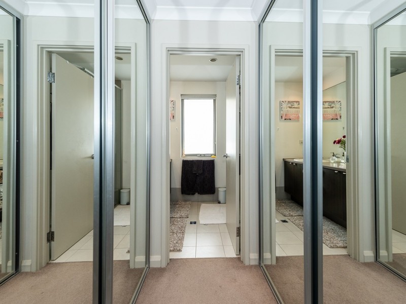 35 Middleton Loop, Meadow Springs WA 6210