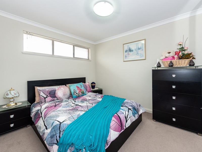 35 Middleton Loop, Meadow Springs WA 6210