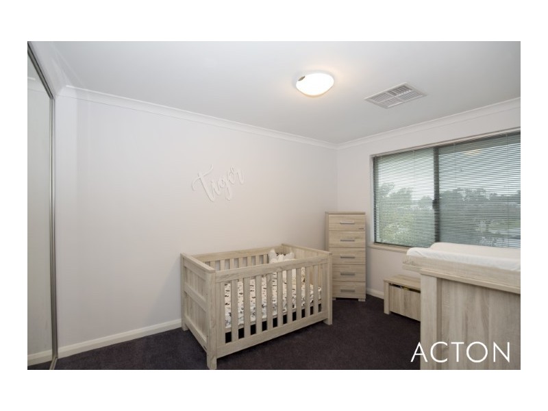 6 Arcot Court, Meadow Springs WA 6210