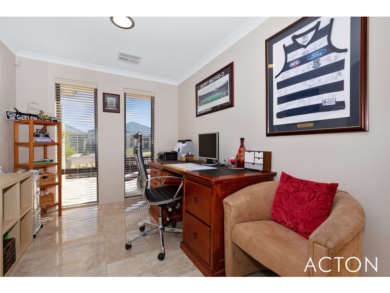 6 Hawley Way, Madora Bay WA 6210