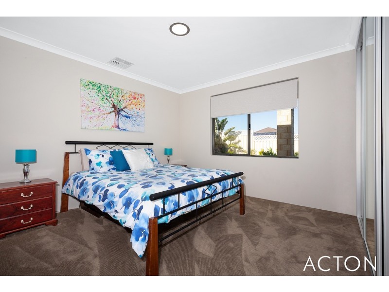 6 Hawley Way, Madora Bay WA 6210