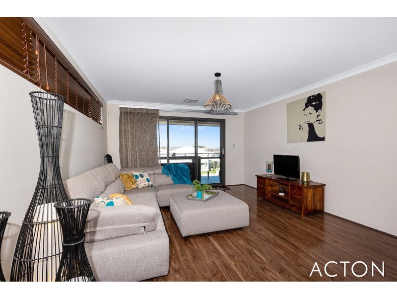 6 Hawley Way, Madora Bay WA 6210