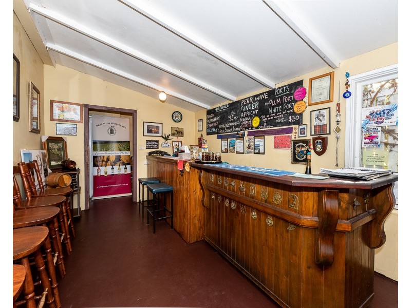 286 Newnham Road, Lake Clifton WA 6215