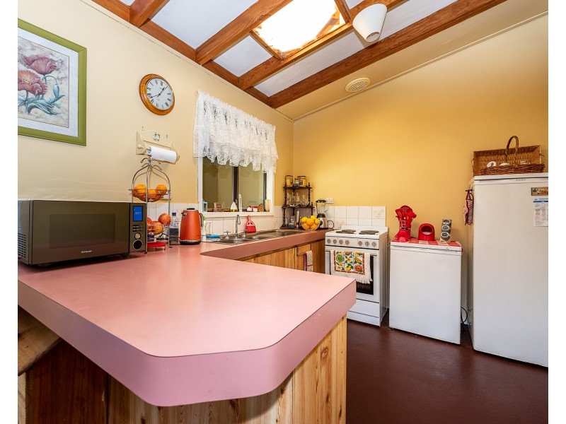 286 Newnham Road, Lake Clifton WA 6215