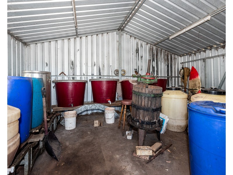 286 Newnham Road, Lake Clifton WA 6215