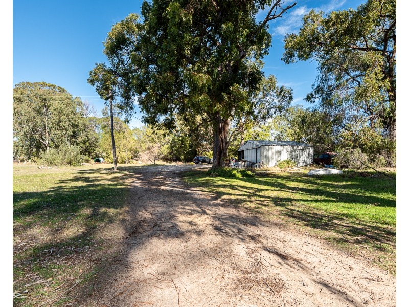 286 Newnham Road, Lake Clifton WA 6215