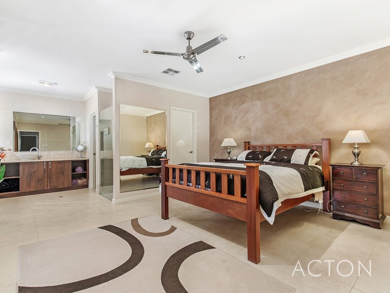 7 Britawast Road, Madora Bay WA 6210