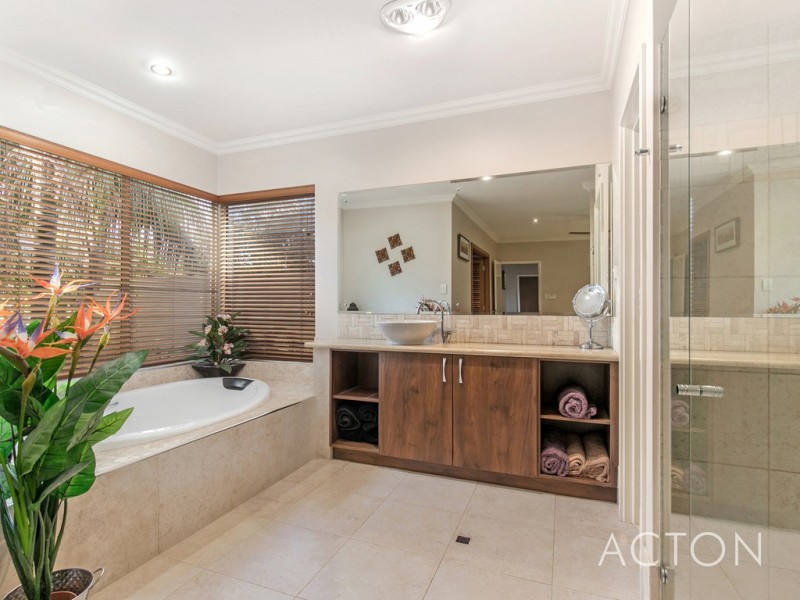 7 Britawast Road, Madora Bay WA 6210