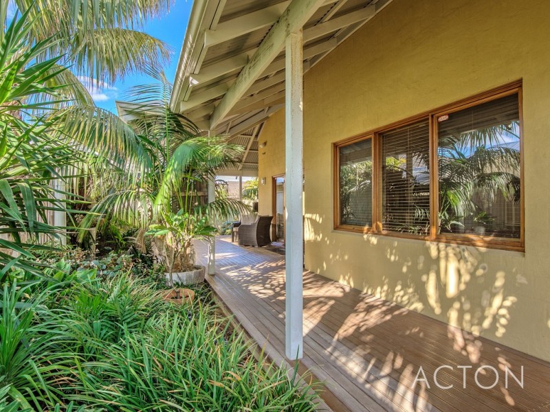 7 Britawast Road, Madora Bay WA 6210
