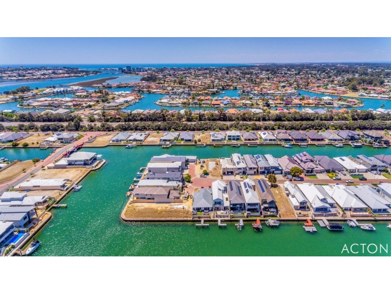 17 Arcadia Close, Dudley Park WA 6210